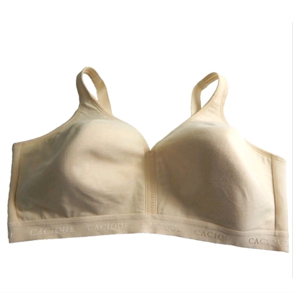 Cacique Lightly Lined No Wire Bra